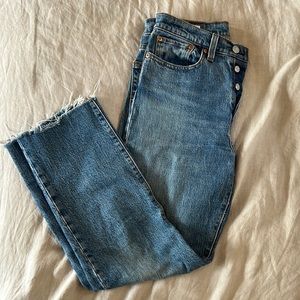 Levis wedgie straight